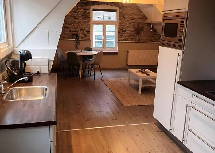 Attic In The Center * ゴーダ